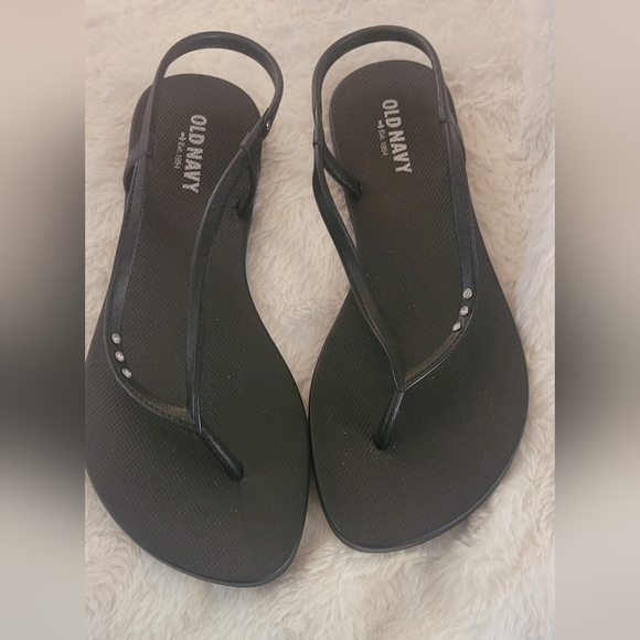 Old Navy Women's Black Sandals - Picture 2 of 5